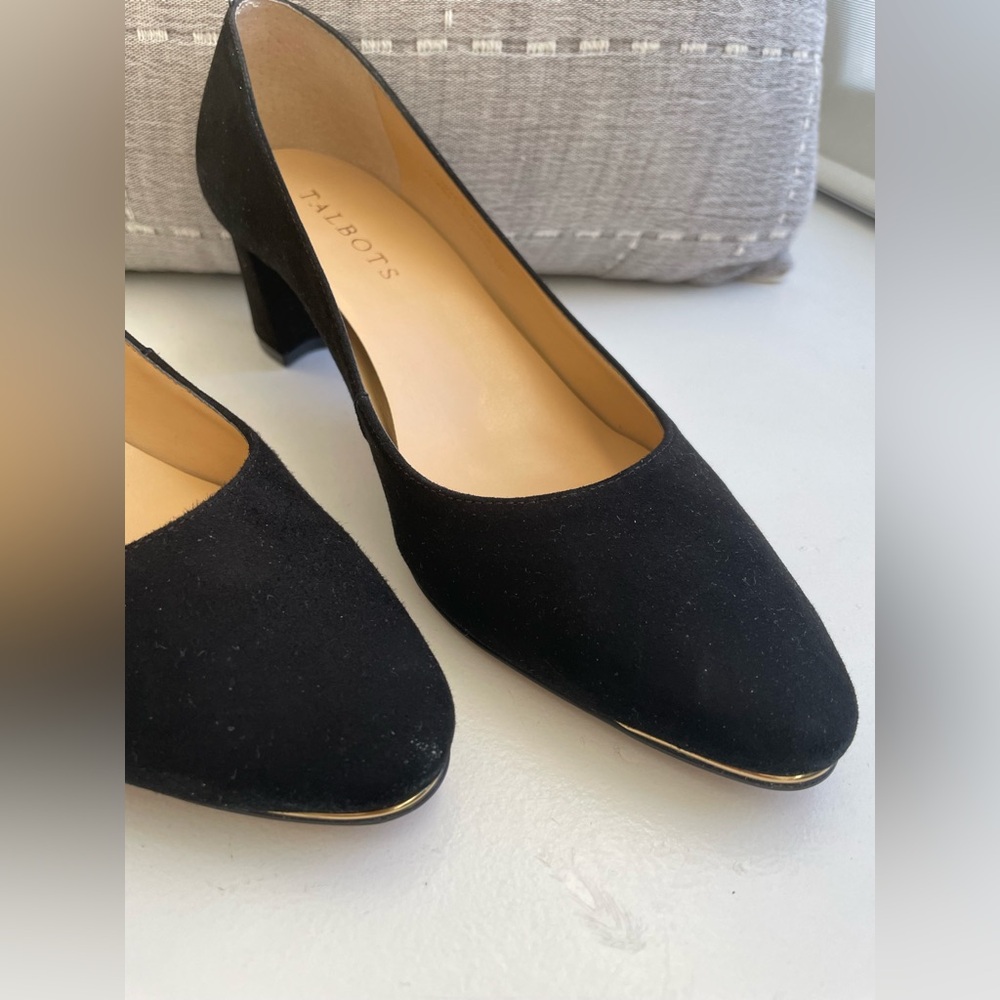 Talbots Black Suede Kitten Heels